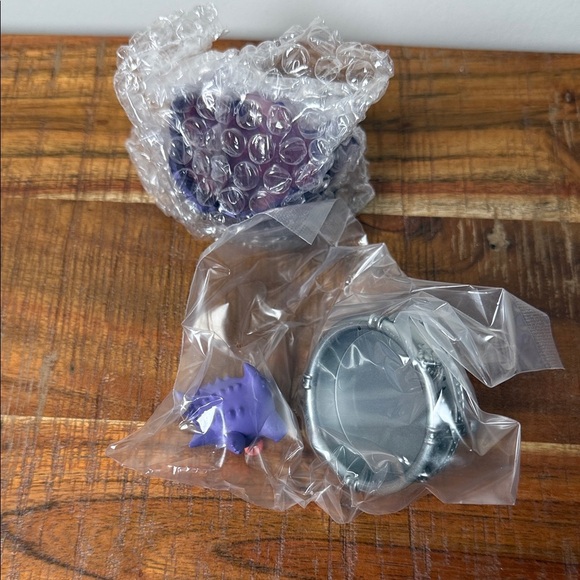 Pokémon Gemstone Collection Box Gengar  Figure - Picture 3 of 3